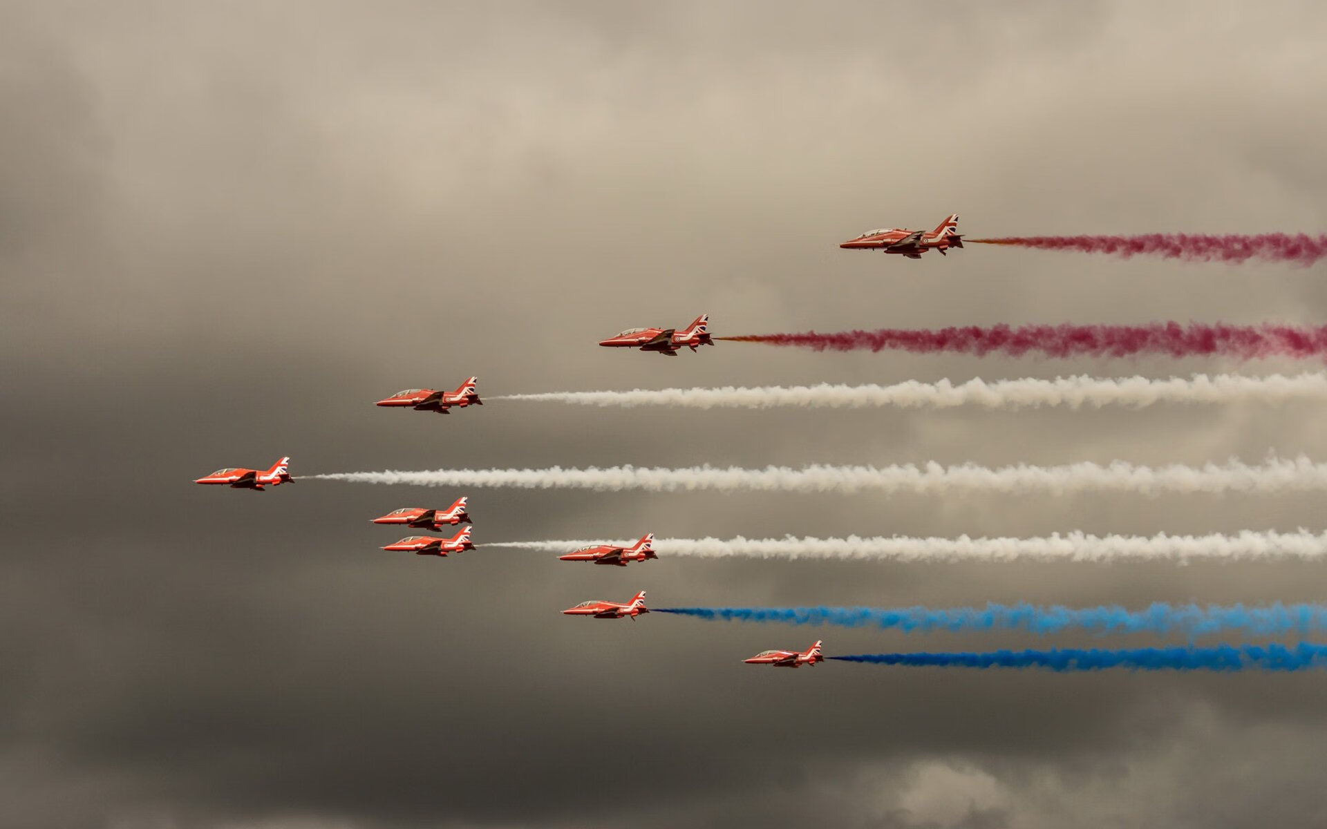 莫德里奇挪威雪夜封神！39岁大师用冠军级表现提前终结曼联欧冠悬念